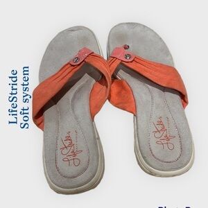 LIFE STRIDE ORANGE/PINK WOMEN SANDALS SIZE 8